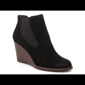 NIB:Lucky Brand Yamka Chelsea Bootie in Black